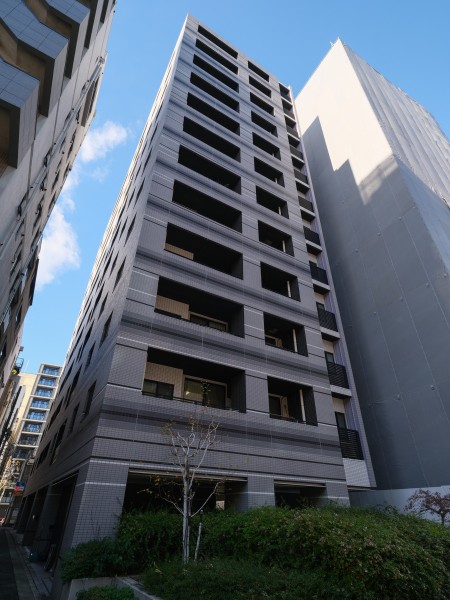 日本橋エリアにありながら、眺望に恵まれた住まいです。７路線６駅利用可能で利便性が良好なマンションになります。