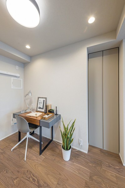 洋室3にはクローゼットがあるので収納部屋としてお使いいただいたり、ワークスペースとしてもお使いいただけます。