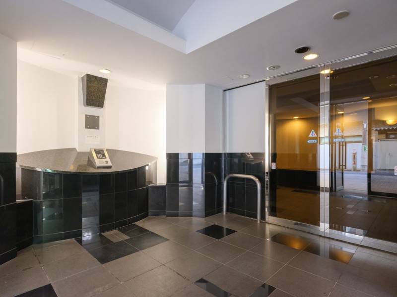 ◆オートロック◆居住者以外の侵入を拒み、不審者や不要なセールスを撃退することができます。安心感を得られるのも大きなポイントです。