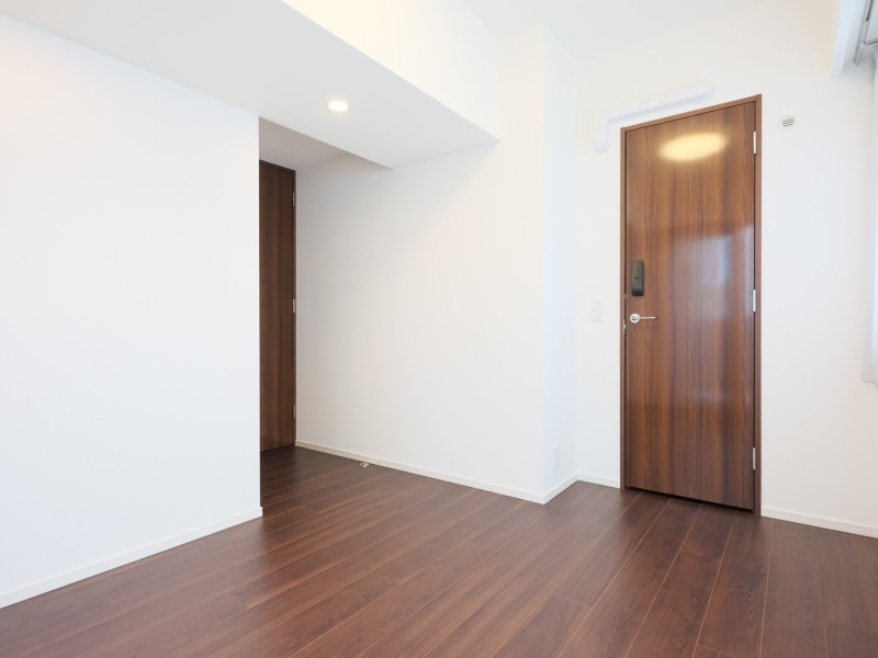 洋室1のウォークインクローゼットのドアには、鍵が設置されています。大切な品々を安心して収納いただけます。