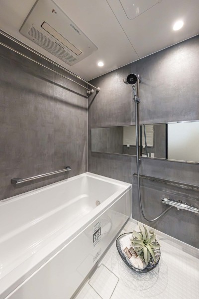 ゆったりとした1418サイズのバスルームが1日の疲れをしっかり癒してくれます。