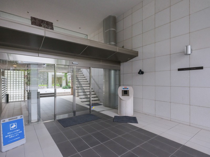 ◆オートロック◆居住者以外の侵入を拒み、不審者や不要なセールスを撃退することができます。安心感を得られるのも大きなポイントです。