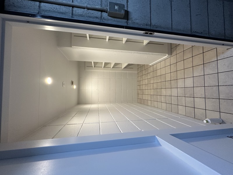 地下一階にトランクルームがあります。広さがあるため、アウトドアグッズや趣味のグッズなど収納することができます。使用料無償となっております。