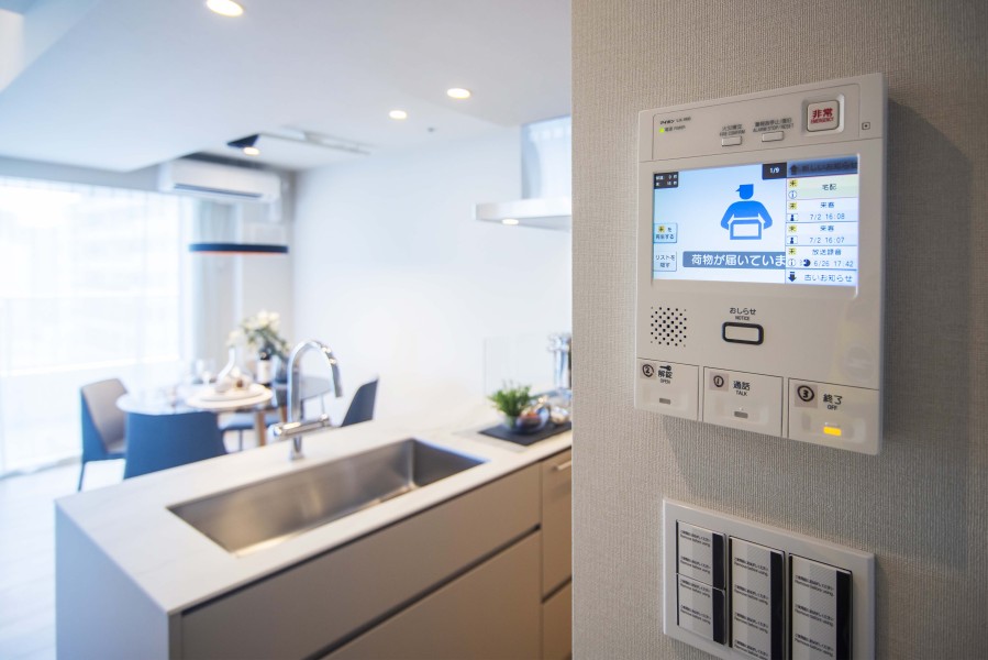 ◆TVモニター付インターホン◆訪ねてきた相手をモニター越しに確認でき、防犯対策に役立ちます。インターホン越しに話をすることが可能です。