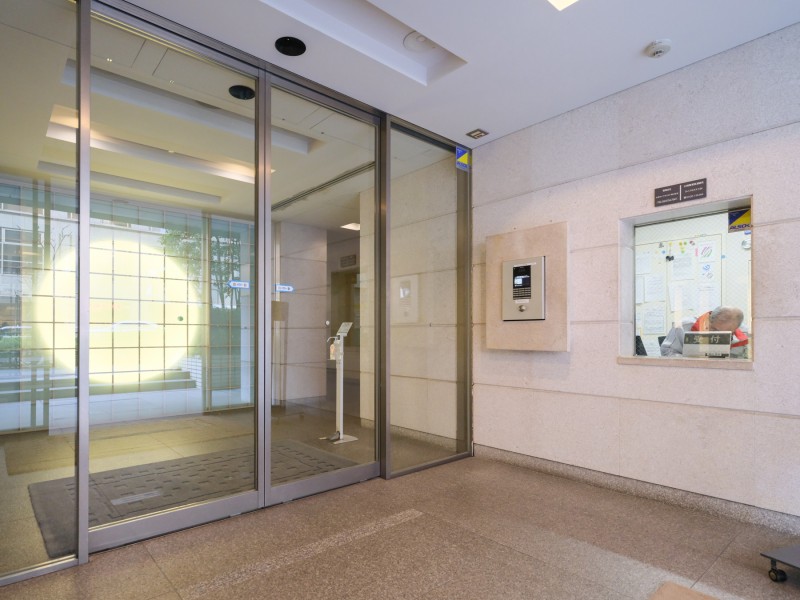 ◆オートロック◆居住者以外の侵入を拒み、不審者や不要なセールスを撃退することができます。安心感を得られるのも大きなポイントです。