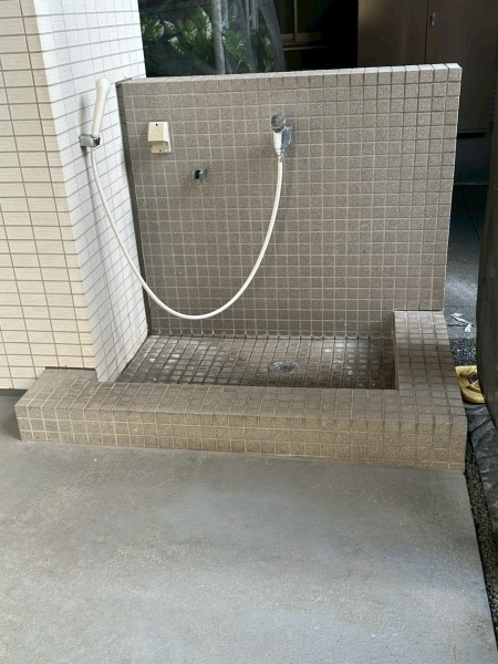 ◆ペット足洗い場◆ペット２頭まで飼育可能（規約有）、ペット足洗い場を備えていますので、お散歩後にすぐに足を洗える便利な設備を完備しています。