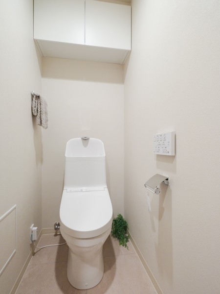 優れた節水効果や汚れが付きにくい便座など、ほしかった機能が揃ったウォシュレット一体型トイレです。