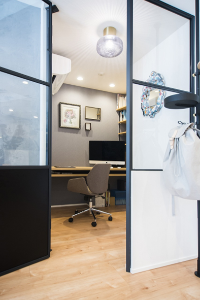 見通しの良いサービスルーム（約2.2帖）