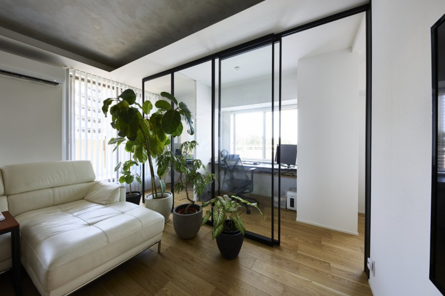 リビングと緩やかにつながるワークスペース