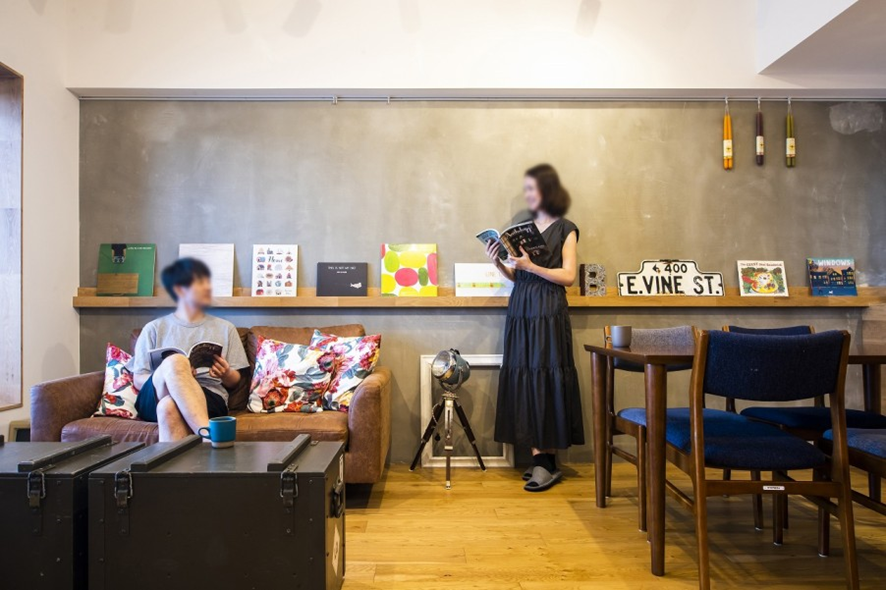 本をディスプレイする