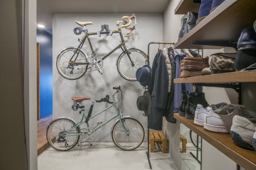 【玄関】靴や自転車をディスプレイ収納する
