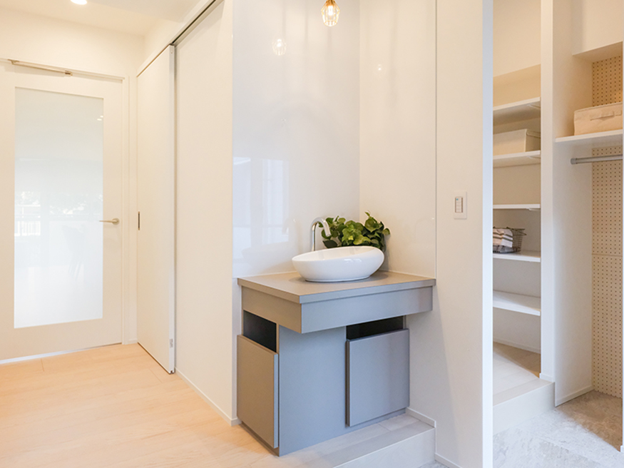 玄関に洗面台を設置！子育て目線の家事動線