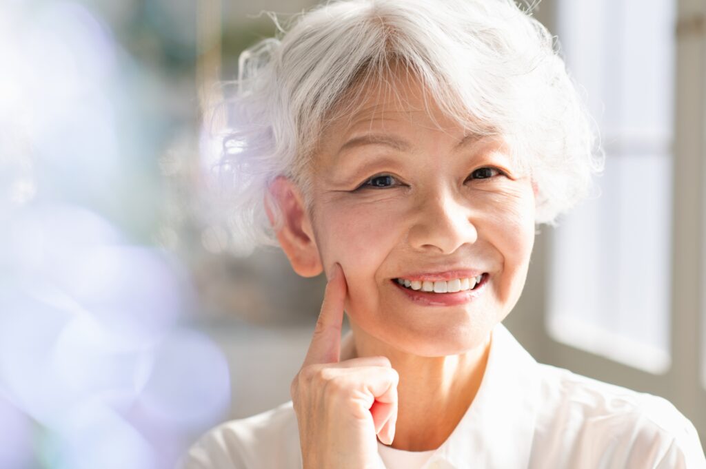 おひとりさまの老後はどう備える？必要な貯蓄・費用や充実した過ごし方・住居について解説