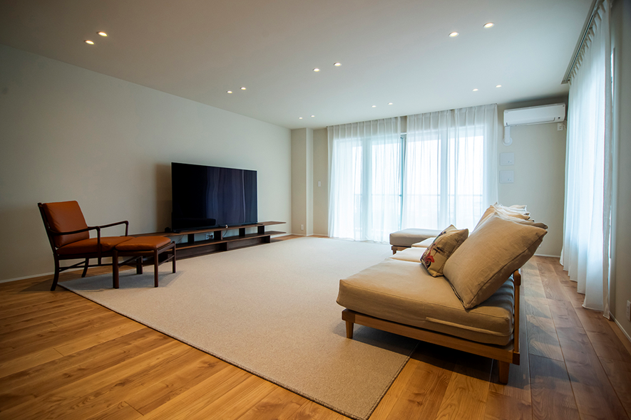 事例④【20畳】和モダンのリビング